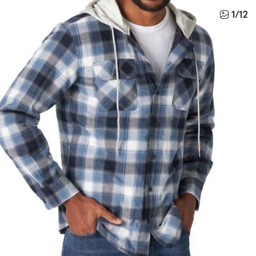 Wrangler Hooded Shirt Jacket. Size Small